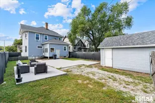 1035 17th Ave, Rock Island, IL 61021 - Photo 5