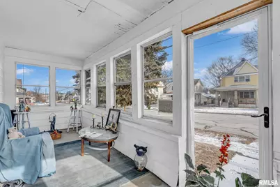 902 44th Street, Rock Island, IL 61201 - Photo 3