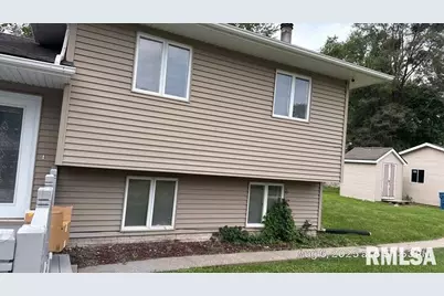 2907 4th St A, East Moline, IL 61244 - Photo 1