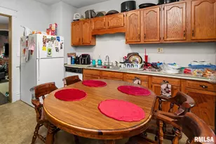 1104 29th Ave Ave, Rock Island, IL 61201 - Photo 9