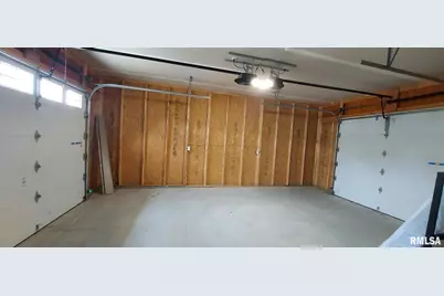 910 W Main Street, Aledo, IL 61231 - Photo 31