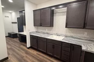 910 W Main St, Aledo, IL 61231 - Photo 21