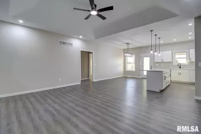 1024 11th Avenue, Fulton, IL 52732 - Photo 5