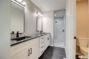 1024 11th Ave, Fulton, IL 52732 - Photo 13