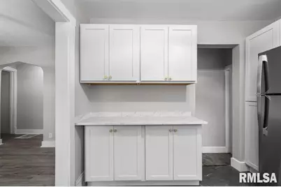 2519 29 1/2 Street, Rock Island, IL 61201 - Photo 9