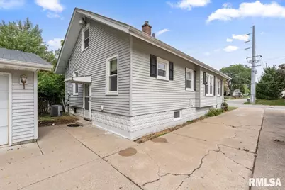 2416 30th Street, Rock Island, IL 61201 - Photo 3
