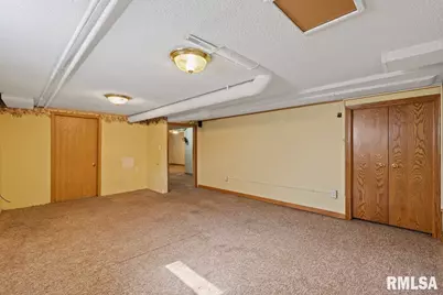 2416 30th Street, Rock Island, IL 61201 - Photo 27