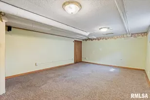 2416 30th St, Rock Island, IL 61201 - Photo 29