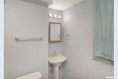 512 W 16th Avenue, Coal Valley, IL 61240 - Photo 15