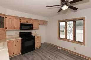 512 W 16th Ave, Coal Valley, IL 61240 - Photo 13