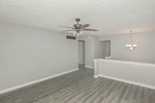512 W 16th Ave, Coal Valley, IL 61240 - Photo 5