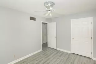 512 W 16th Ave, Coal Valley, IL 61240 - Photo 19