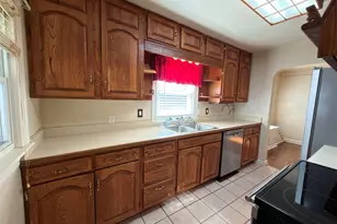 135 10th St, Carmi, IL 62821 - Photo 17