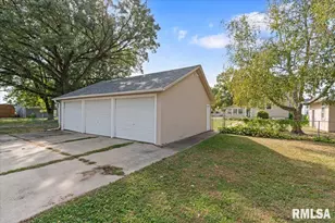 608 S Oakwood Ave, Geneseo, IL 61238 - Photo 13