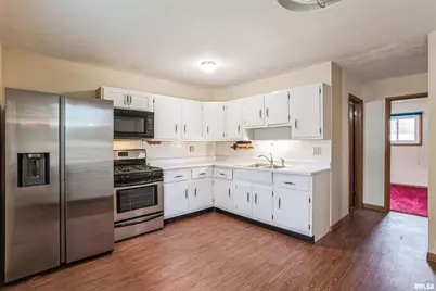 3403 4th Street, East Moline, IL 61244 - Photo 9