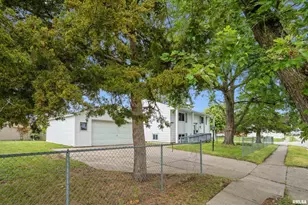 3403 4th St, East Moline, IL 61244 - Photo 3