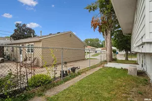 3403 4th St, East Moline, IL 61244 - Photo 27