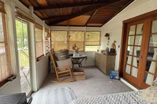 328 Island Ave Ave, East Moline, IL 61244 - Photo 9