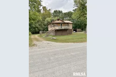 328 Island Ave Avenue, East Moline, IL 61244 - Photo 1