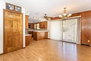 159 Deer Park Dr Dr, Geneseo, IL 61254 - Photo 5