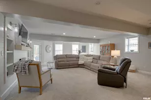 1532 Winsor Dr, Quincy, IL 62305 - Photo 5