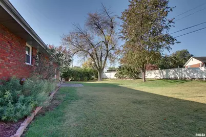 1205 Daniel Court, Quincy, IL 62305 - Photo 17