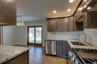 1205 Daniel Court, Quincy, IL 62305 - Photo 3