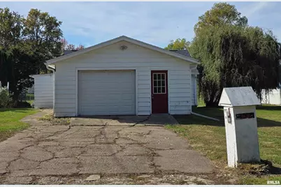 306 S 8th Avenue, Albany, IL 61230 - Photo 1