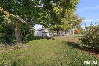 2400 32nd Street, Rock Island, IL 61201 - Photo 15