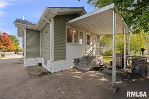 2400 32nd St, Rock Island, IL 61201 - Photo 17