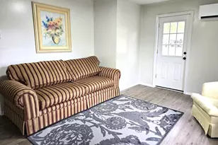 607 N Bluff St, Albany, IL 61230 - Photo 5