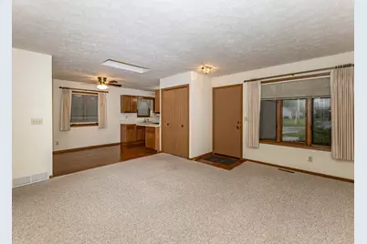 4237 26th Avenue #1, Moline, IL 61265 - Photo 5