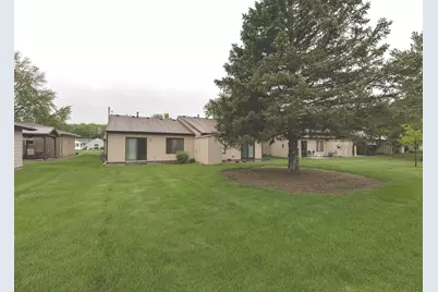 4237 26th Avenue #1, Moline, IL 61265 - Photo 3