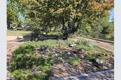 2131 W Sunnybrook Drive, Quincy, IL 62301 - Photo 5