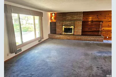 2131 W Sunnybrook Drive, Quincy, IL 62301 - Photo 9