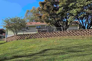 2131 W Sunnybrook Dr, Quincy, IL 62301 - Photo 37