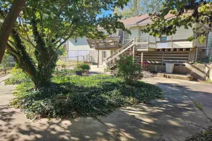 2131 W Sunnybrook Dr, Quincy, IL 62301 - Photo 7