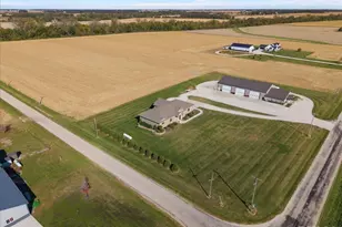 15758 N 2120th Ave, Geneseo, IL 61254 - Photo 51