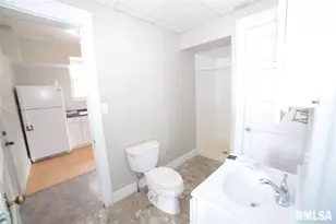 1212 Glenhurst Ct, Rock Island, IL 61201 - Photo 3