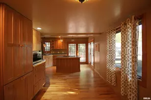 903 E 2nd Ave, Monmouth, IL 61462 - Photo 13