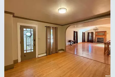 903 E 2nd Avenue, Monmouth, IL 61462 - Photo 3