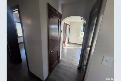 3 Suburban, Milan, IL 61264 - Photo 17