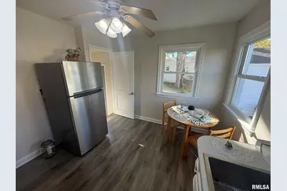 3 Suburban, Milan, IL 61264 - Photo 13