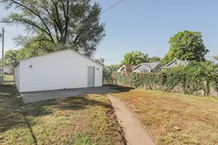 934 20th Ave, Rock Island, IL 61201 - Photo 25