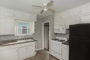 934 20th Ave, Rock Island, IL 61201 - Photo 9