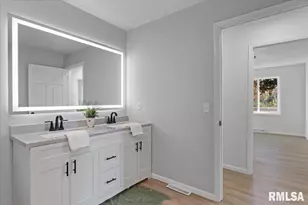 424 Docia St, Hinsdale, IL 61257 - Photo 31