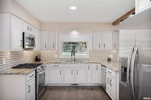 12 Timber Ln, Geneseo, IL 61254 - Photo 11