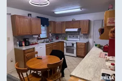 424 Noel Court, Quincy, IL 62305 - Photo 9