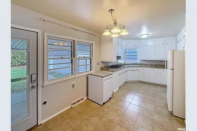 3855 26th Ave Avenue, Rock Island, IL 61201 - Photo 7