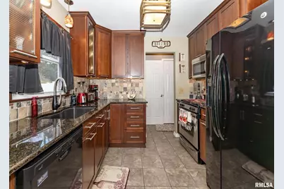 2630 35th Avenue, Rock Island, IL 61201 - Photo 7